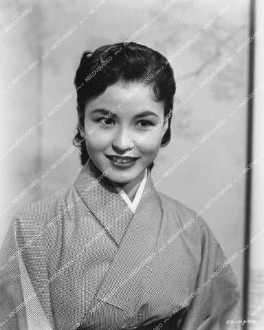 crp-13339 1955 beautiful Japanese actress Mitsuko Kimura portrait film Three Stripes in the Sun crp-13339
