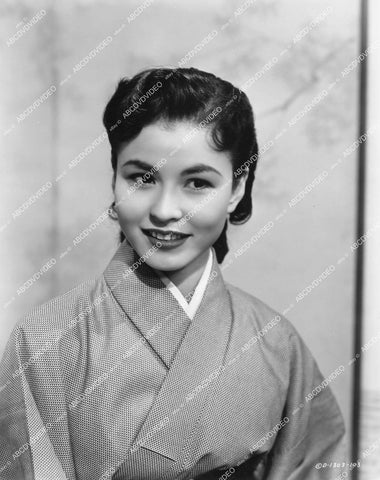 crp-13343 1955 beautiful Japanese actress Mitsuko Kimura portrait film Three Stripes in the Sun crp-13343
