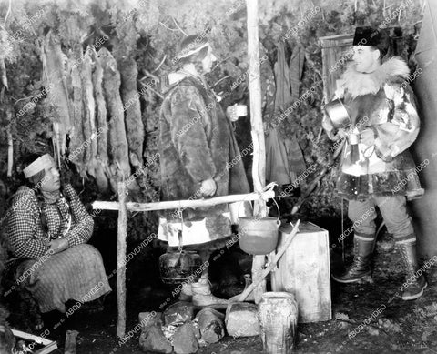 crp-13443 1924 William Duncan and cast silent film Wolves of the North crp-13443