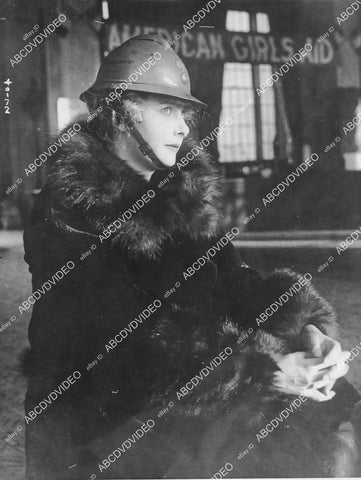 crp-00134 Grace Darling in her fashionable French War Helmet as new Easter Bonnet crp-00134