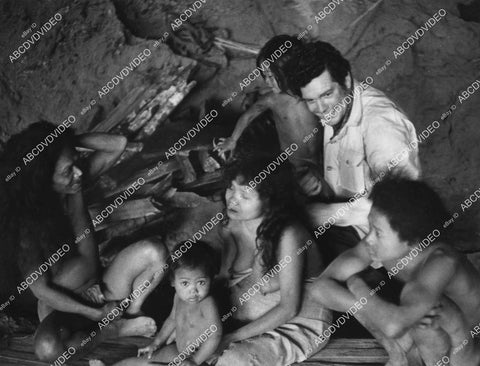 crp-01371 1972 TV documentary The Cave People of the Philippines - Island of Mindanao crp-01371