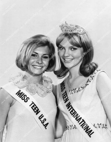 crp-13868 1968 Miss Teen USA & Miis Teen International Alice Alfheim & ? crp-13868