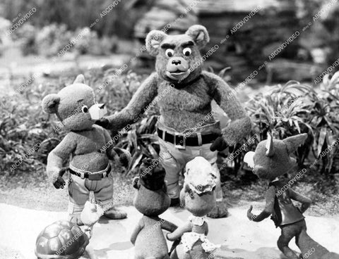 crp-13905 1968 stop animation puppets (James Cagney voice) Rankin Bass animated TV The Ballad of Smokey the Bear crp-13905