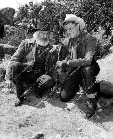 crp-14013 1948 candid Sonny Tufts, Gabby Hayes play mumblety-peg on location film The Untamed Breed crp-14013