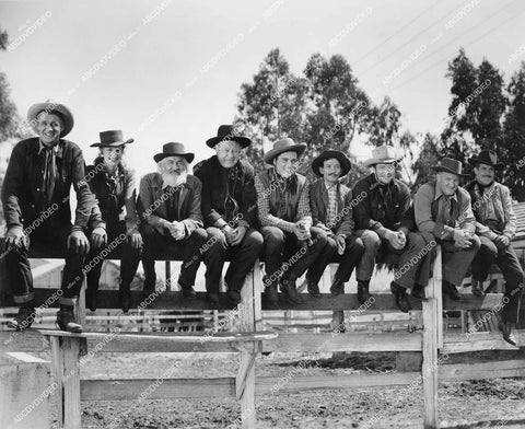 crp-14028 1948 Gabby Hayes, Sonny Tufts, Barbara Britton, George E Stone, Russell Simpson, William Bishop, Gordon Jones, Joe Sawyer, Reed Howes film The Untamed Breed crp-14028