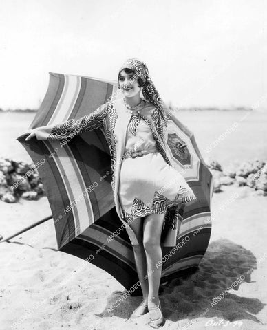 crp-14224 1928 pre-code cutie Sally Phipps in swimwear & beach umbrella silent film News Parade crp-14224