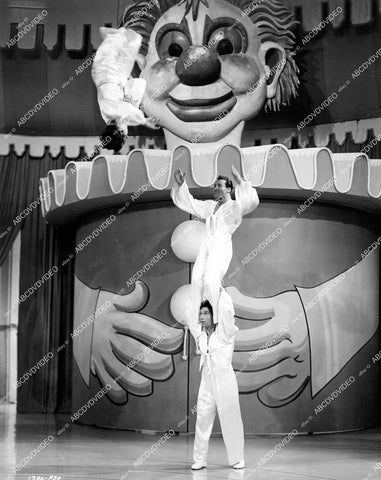 crp-14266 1945 specialty acrobat dancers The Cristianos Troupe film See My Lawyer crp-14266