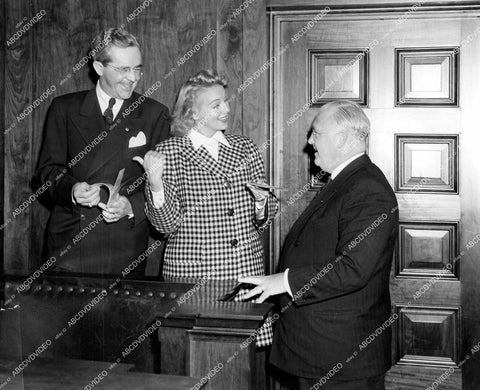 crp-14334 1942 Evelyn Keyes w city & DMV officials WWII A Card gas rationing compliance campaign crp-14334