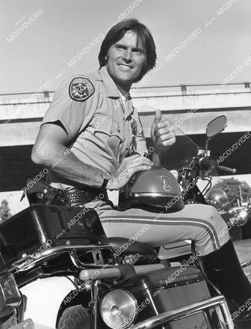 crp-01434 1981 Bruce Jenner on police motorcycle TV Chips crp-01434