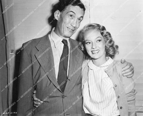 crp-14389 1947 director John Huston & wife Evelyn Keyes on set film Johnny O'Clock crp-14389