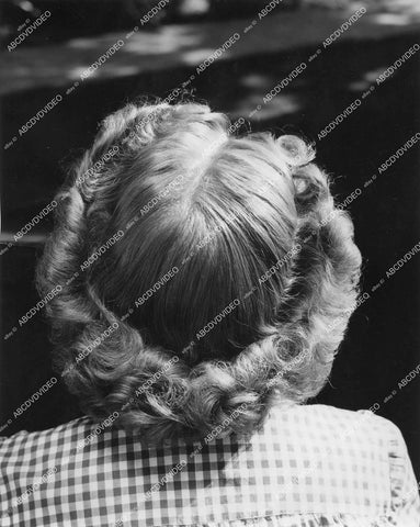 crp-14436 1943 Evelyn Keyes hairdo Halo Hairdress from behind portrait film The Desperadoes crp-14436