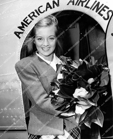 crp-14450 1930's beautiful Evelyn Keyes flies American Airlines crp-14450