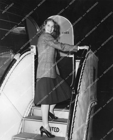 crp-14455 1941 Evelyn Keyes boarding United Airlines crp-14455