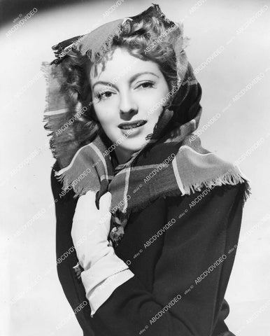 crp-14456 1942 news photo lovely Evelyn Keyes models new winter fashion crp-14456