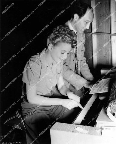 crp-14473 1946 Evelyn Keyes & Ben Rubinyi at the piano film The Jolson Story crp-14473