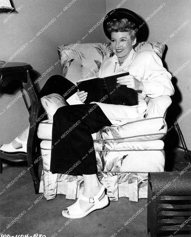 crp-14508 1946 candid Evelyn Keyes does a little reading between scenes film The Thrill of Brazil crp-14508