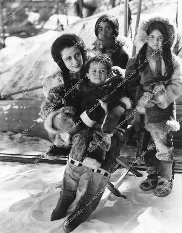 crp-14755 1929 beautiful Lenore Ulric w Eskimo kids film Frozen Justice crp-14755
