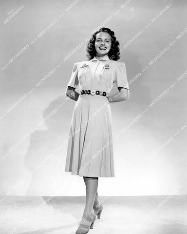 crp-15048 1941 Janet Blair models new fashion crp-15048