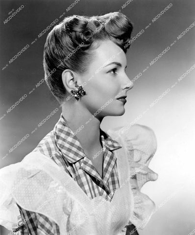 crp-15117 1943 beautiful Janet Blair right side profile portrait crp-15117