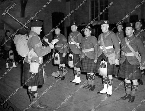 crp-15151 1939 WWII the Black Watch detail of Royal Highland Regiment of Canada crp-15151