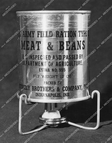 crp-15163 1940's WWII new stove and emergency rations (meat & beans) for paratroopers in the field crp-15163