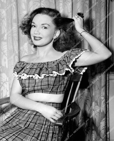 crp-15229 1949 Gloria Henry w Columbia Pics hair stylist Helen Hunt gets works film Rusty Saves a Life crp-15229