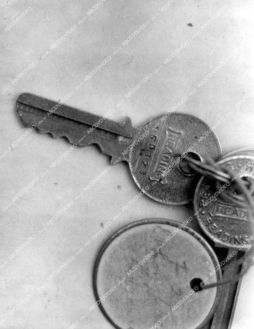 crp-15254 1934 keys to front door LAPD Hollywood station found on John Dillenger's girlfriend crp-15254