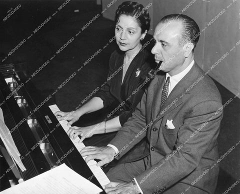 crp-15491 1944 Jose Iturbi & sister Amparro Iturbi for AFRS Armed Forces Radio Service crp-15491