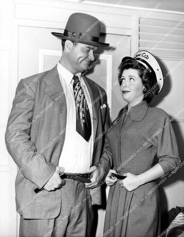 crp-15574 1950 candid Red Skelton, Gloria DeHaven on set film The Yellow Cab Man crp-15574