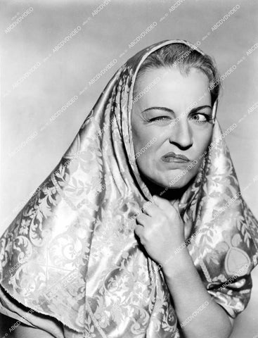 crp-15605 1940's Gracie Fields smirking at you unknown film crp-15605