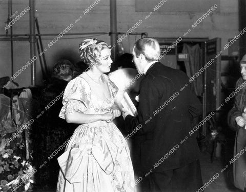crp-15633 1932 Doris Kenyon, George Arliss at recital by Kenyon crp-15633