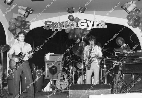 crp-01569 Disneyland and All That Jazz music group Spyro Gyra crp-01569