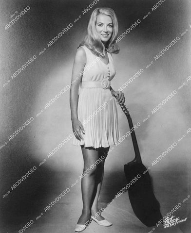 crp-01592 circa 1960 music singer Jeannie Seely portrait w her guitar crp-01592