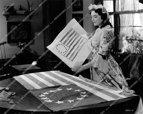 crp-16050 1943 Mona Gitterman as Betsy Ross MGM short subject film March of Music (no IMDB) crp-16050