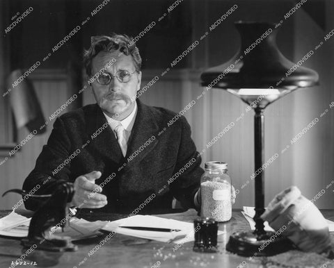 crp-16057 1939 Donald Douglas MGM short subject film Mark Carleton aka Forgotten Victory (Russia's Kubanke wheat) crp-16057