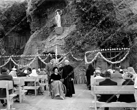 crp-16143 1939 Jo Ann Sayers, G.P. Huntley short subject film Miracle at Lourdes crp-16143