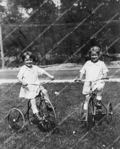 crp-16489 1941 Janet Blair & sister Louise on their tricycles crp-16489