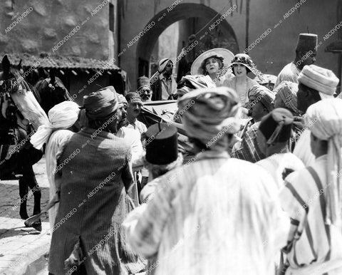 crp-16538 1919 Edythe Chapman, Geraldine Farrar silent film Flame of the Desert crp-16538