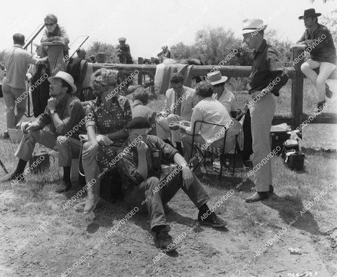 crp-01770 1963 director Michael Carreras cast and crew on location Hammer film Maniac crp-01770