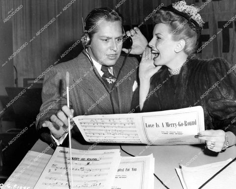 crp-17833 1946 Janet Blair & husband Louis Bush do Coast Guard radio broadcast crp-17833