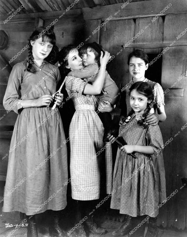 crp-17976 1926 Bessie Love, Gloria Holt, Mary Jane Irving, Annabelle Magnus silent film Lovey Mary crp-17976