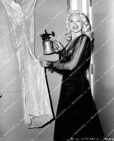 crp-18101 1947 gorgeous Adele Jergens takes blow torch to metallic dress film Down to Earth crp-18101