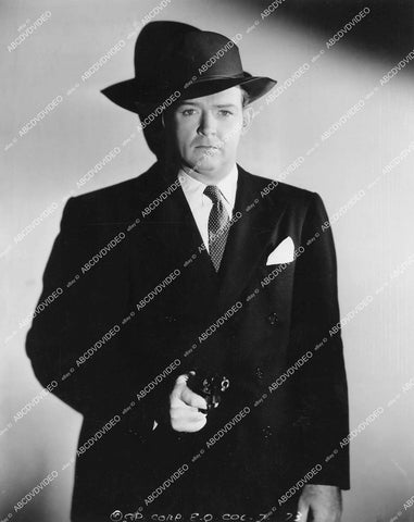 crp-18135 1942 William Gargan w pistol film Enemy Agents Meet Ellery Queen crp-18135