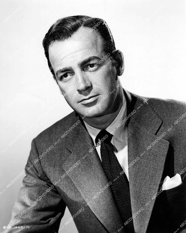crp-18253 1950 handsome Mark Stevens portrait crp-18253