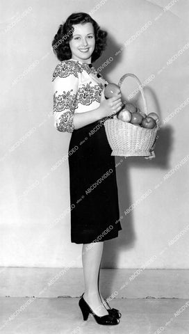 crp-18327 1944 beautiful Noreen Roth w fruit basket portrait by Clarence Bull crp-18327
