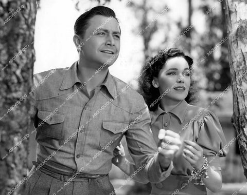 crp-18358 1940 Robert Young, Maureen O'Sullivan film Sporting Blood crp-18358