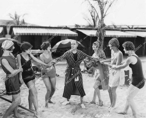 crp-01835 1928 Brandon Hurst, Sally Phipps & pre-code beach babes silent film News Parade crp-01835