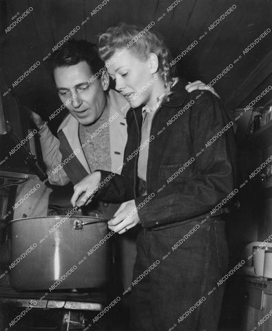 crp-18386 circa 1942 Penny Singleton & husband Robert Sparks at home w lots of coffee crp-18386