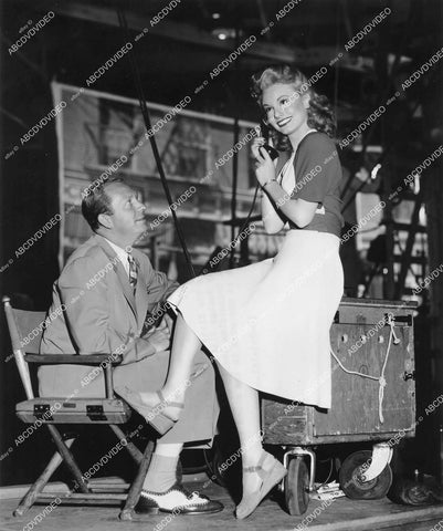 crp-18482 1942 pretty Janet Blair & sound manGeorge Cooper check her voice film My Sister Eileen crp-18482