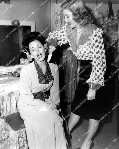 crp-18486 1943 Janet Blair gets makeup brush from Veda Ann Borg film Veda Ann Borg crp-18486